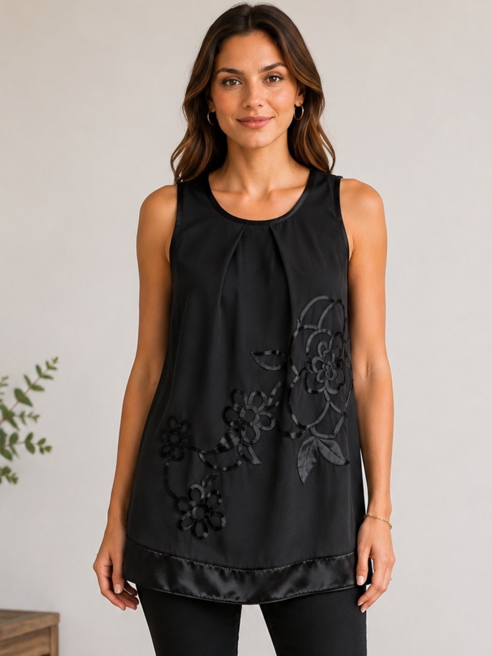 Max Studio Special Edition Black Silk Blend Floral Appliqué Sleeveless Tunic XS